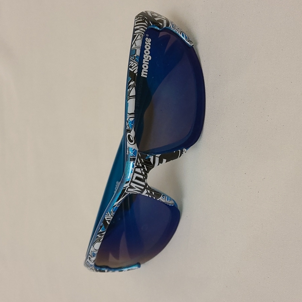 Kids Mongoose Wrap Sunglasses Blue White Children's Boys NWOT